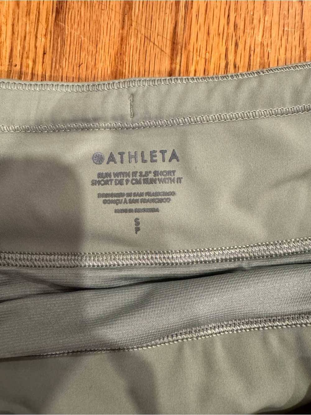 Athleta Run With It 3.5” Short - Picture 4 of 4